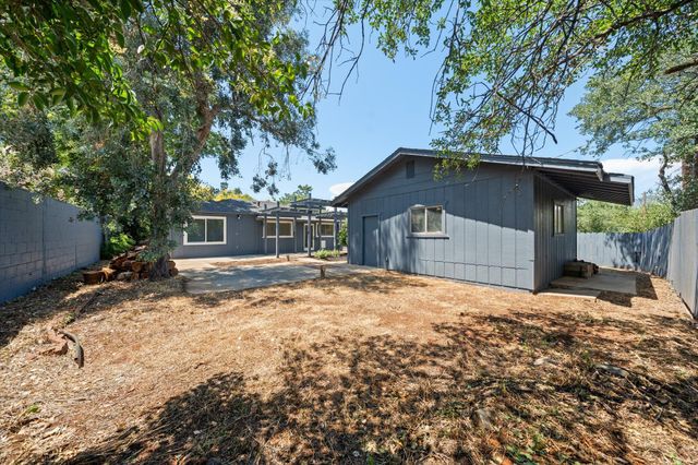 1949 Montana Avenue, Shasta Lake, CA 96019