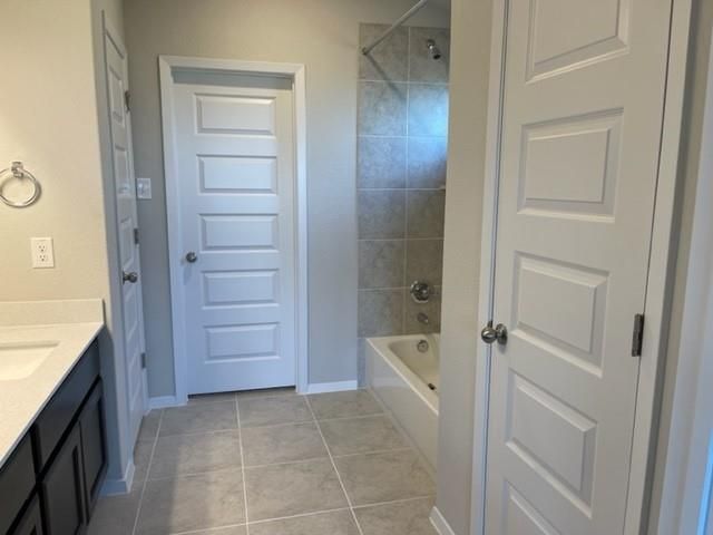 8116 Bronco LN, Lago Vista, TX 78645