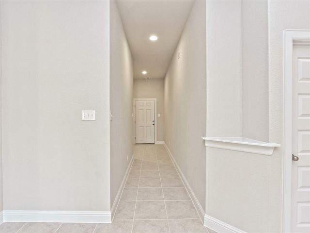 8116 Bronco LN, Lago Vista, TX 78645