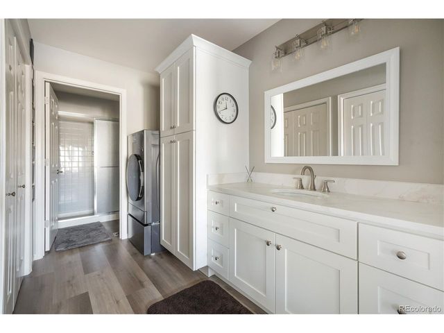 1912 E Phillips Dr, Centennial, CO 80122