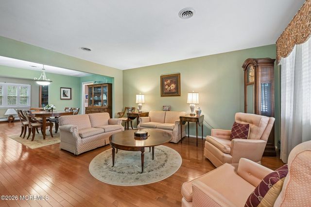 30 Whitmore Drive, Toms River, NJ 08757