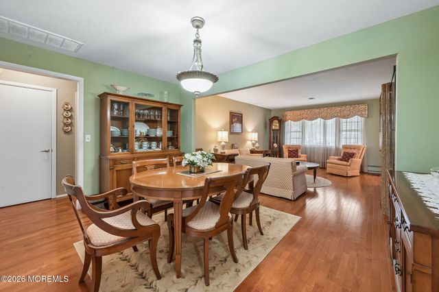 30 Whitmore Drive, Toms River, NJ 08757