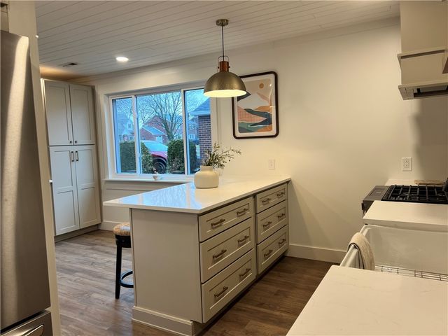 1006 Edgewood Rd, New Kensington, PA 15068