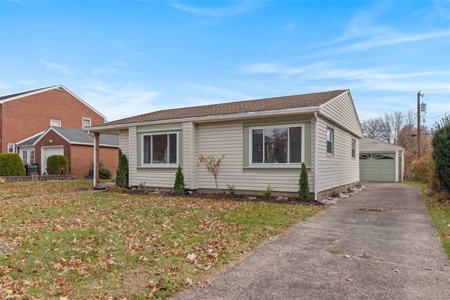 1006 Edgewood Rd, New Kensington, PA 15068