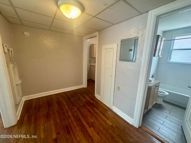 2504 PARK Street 6, Jacksonville, FL 32204