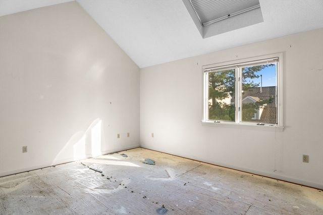 37 Constitution 115, Danvers, MA 01923