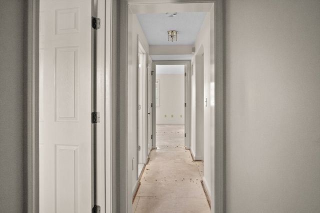 37 Constitution 115, Danvers, MA 01923