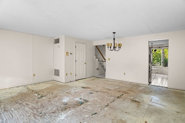 37 Constitution 115, Danvers, MA 01923
