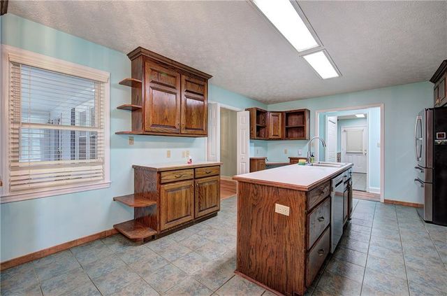 65 Gaddis Road NW, Cartersville, GA 30120