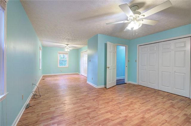 65 Gaddis Road NW, Cartersville, GA 30120