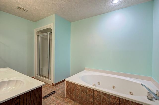 65 Gaddis Road NW, Cartersville, GA 30120