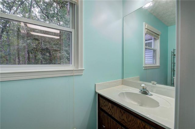 65 Gaddis Road NW, Cartersville, GA 30120
