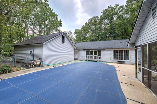 65 Gaddis Road NW, Cartersville, GA 30120