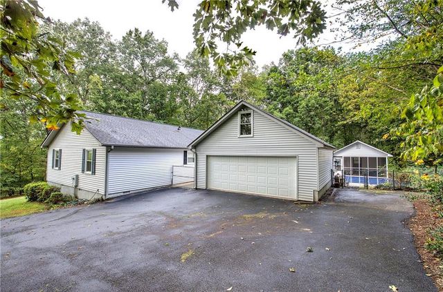 65 Gaddis Road NW, Cartersville, GA 30120