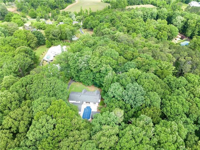 65 Gaddis Road NW, Cartersville, GA 30120