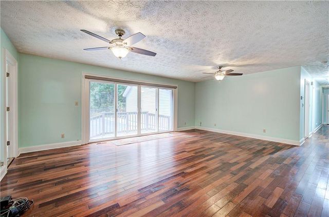 65 Gaddis Road NW, Cartersville, GA 30120