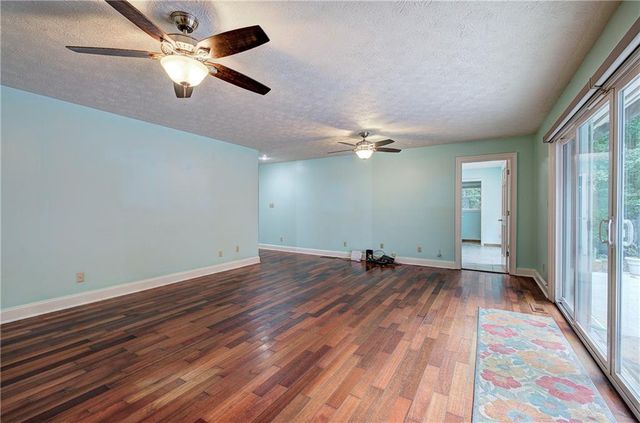 65 Gaddis Road NW, Cartersville, GA 30120