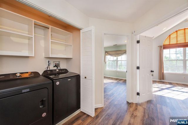 146 Summit Ridge 1406, Pompton Lakes, NJ 07442