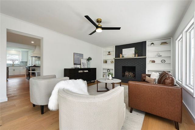 105 Weller Dr, Mccandless, PA 15090