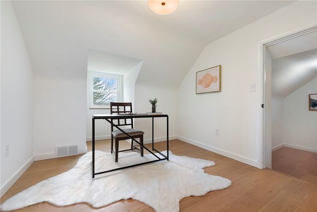 105 Weller Dr, Mccandless, PA 15090