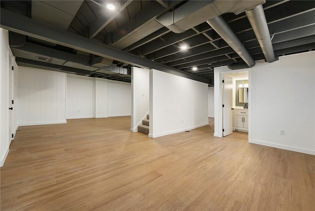 105 Weller Dr, Mccandless, PA 15090