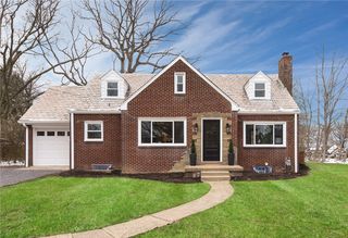 105 Weller Dr, Mccandless, PA 15090