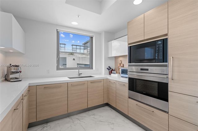 17111 Biscayne Boulevard 402, North Miami Beach, FL 33160