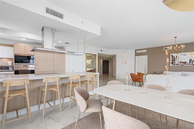 17111 Biscayne Boulevard 402, North Miami Beach, FL 33160