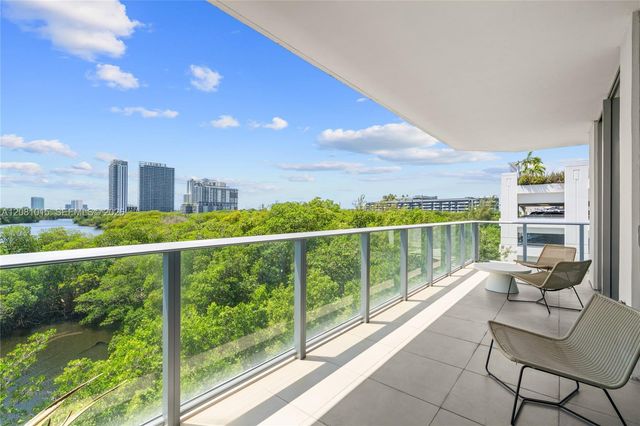 17111 Biscayne Boulevard 402, North Miami Beach, FL 33160