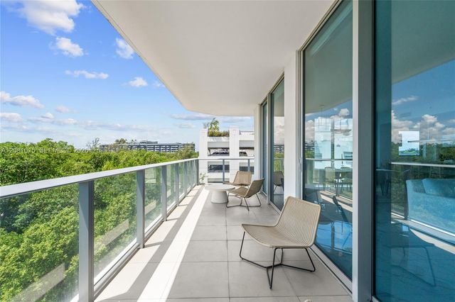 17111 Biscayne Boulevard 402, North Miami Beach, FL 33160