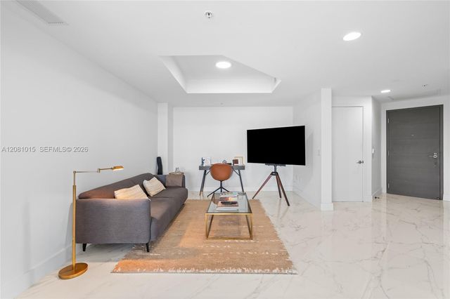 17111 Biscayne Boulevard 402, North Miami Beach, FL 33160