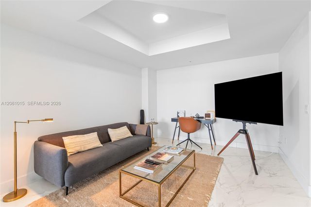 17111 Biscayne Boulevard 402, North Miami Beach, FL 33160