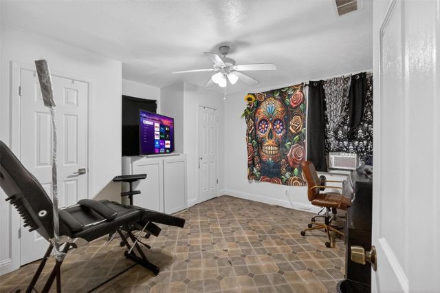 341 Blueberry Lane, Grand Prairie, TX 75052