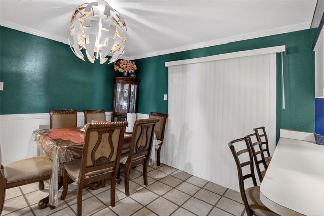 341 Blueberry Lane, Grand Prairie, TX 75052