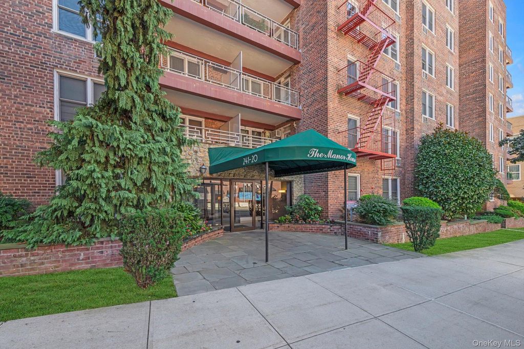241-20 Northern Blvd 6K, Douglaston, NY 11362 — exterior