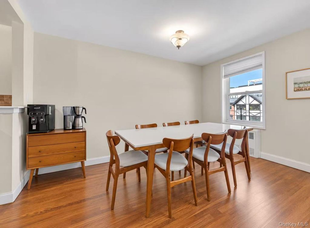 241-20 Northern Blvd 6K, Douglaston, NY 11362 — photo 5