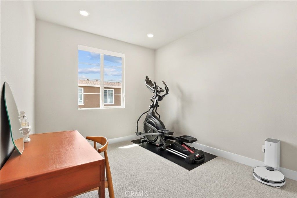 Image 18 of property listing at 1421 W Sunrise Lane, San Pedro, CA 90732