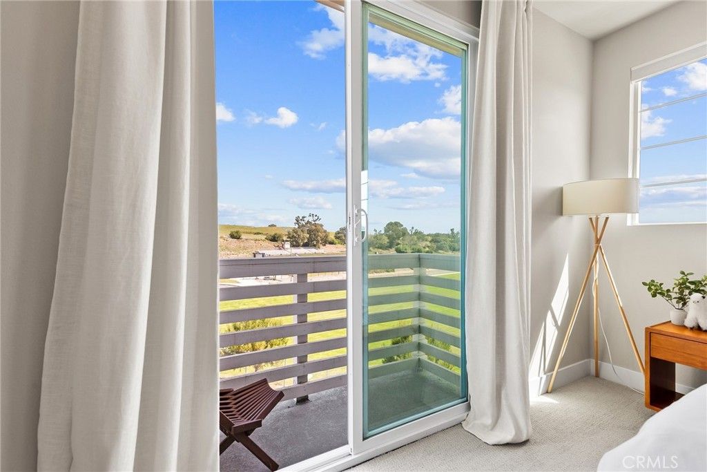 Image 24 of property listing at 1421 W Sunrise Lane, San Pedro, CA 90732