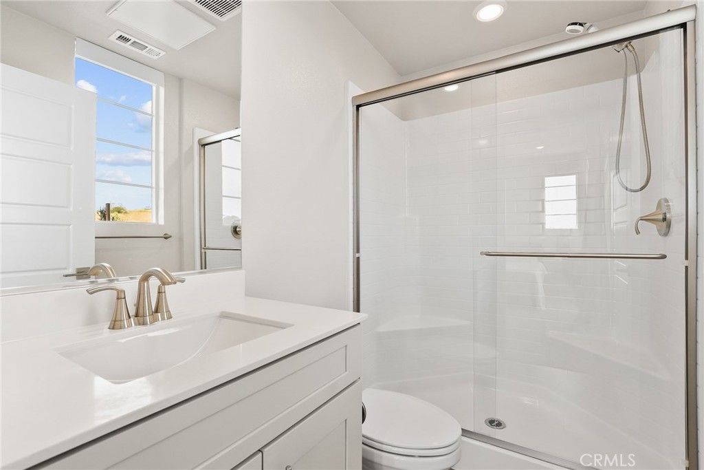 Image 30 of property listing at 1421 W Sunrise Lane, San Pedro, CA 90732