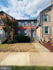 2852 YARN CT, Falls Church, VA 22042