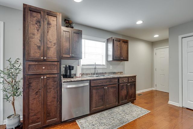 106 Wilder Chapel Rd, Decherd, TN 37324