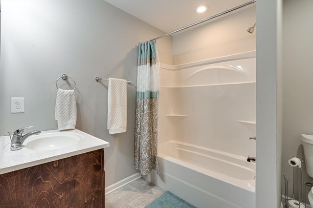 106 Wilder Chapel Rd, Decherd, TN 37324