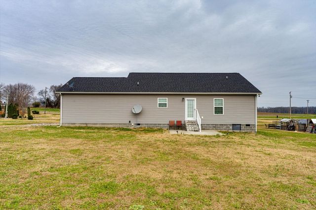 106 Wilder Chapel Rd, Decherd, TN 37324
