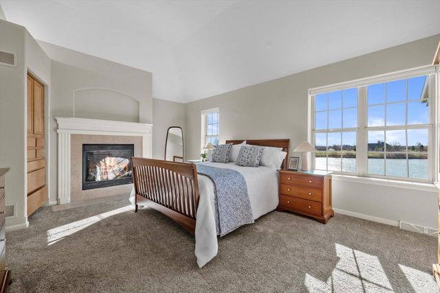 6227 Alex Turn, Caledonia, WI 53108
