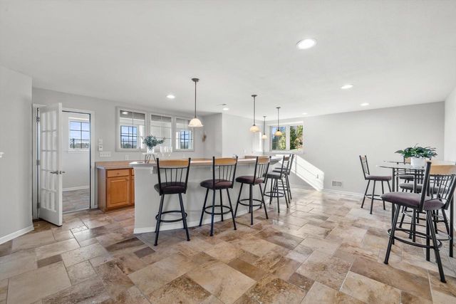 6227 Alex Turn, Caledonia, WI 53108