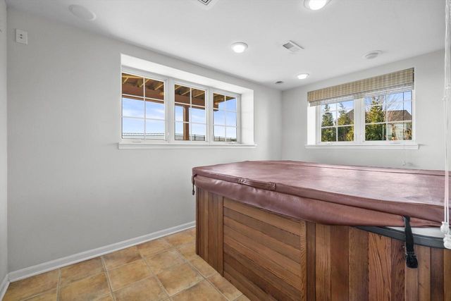 6227 Alex Turn, Caledonia, WI 53108