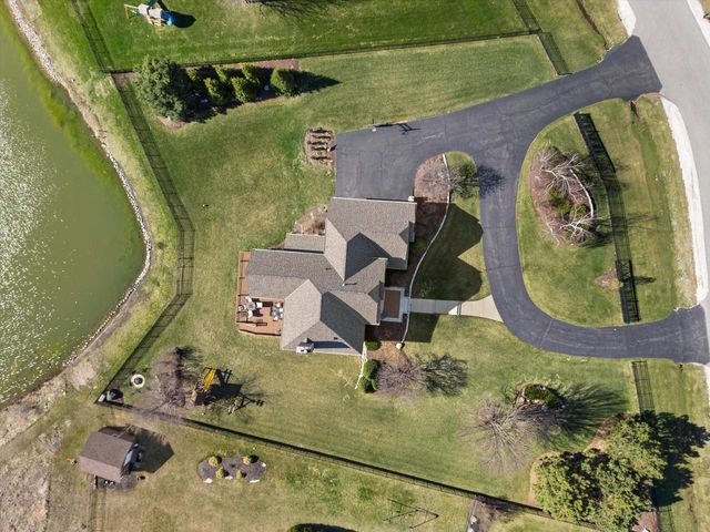6227 Alex Turn, Caledonia, WI 53108