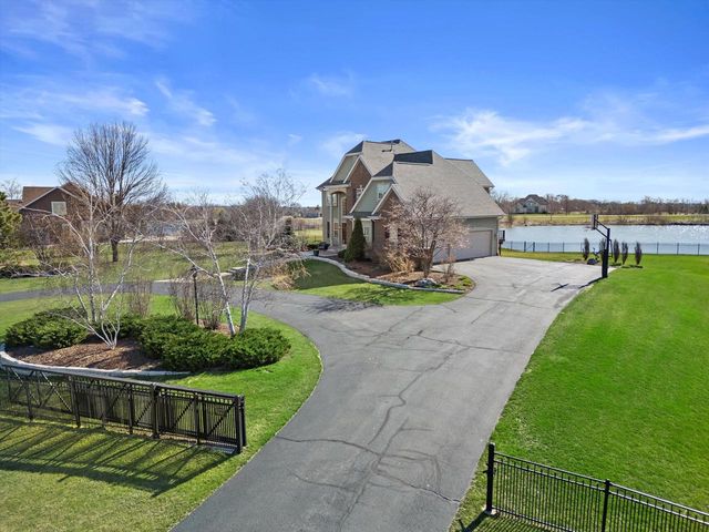 6227 Alex Turn, Caledonia, WI 53108