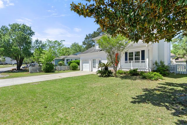 606 Dolphin Drive, Summerville, SC 29485
