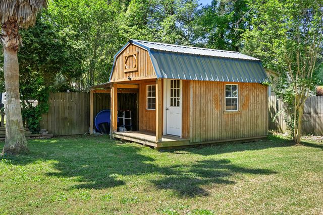 606 Dolphin Drive, Summerville, SC 29485